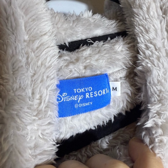 Tokyo Disney Resorts fleece hoodie grey size Medium unisex - Picture 9 of 10